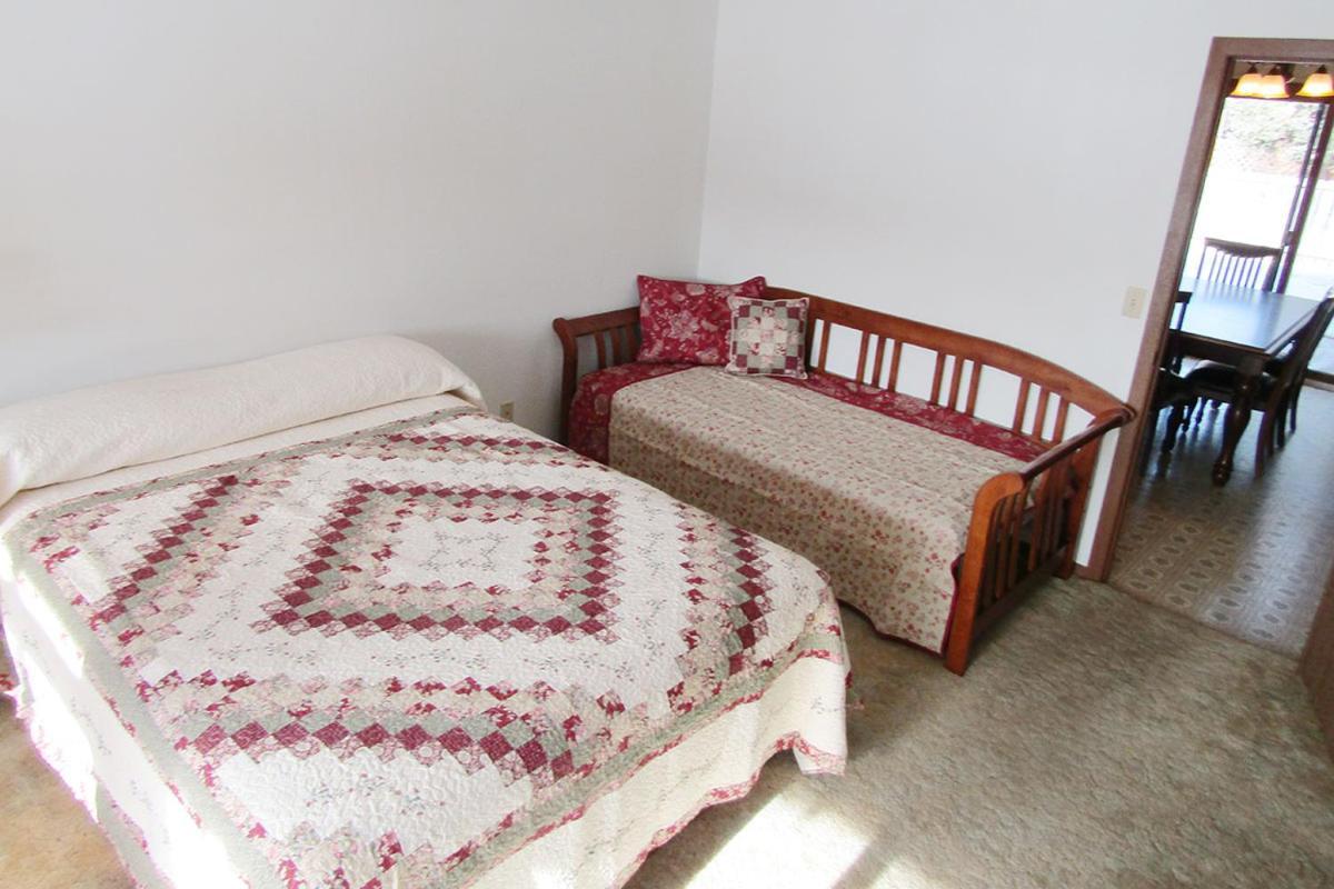 Freedom Ridge Cabins Hill City Εξωτερικό φωτογραφία