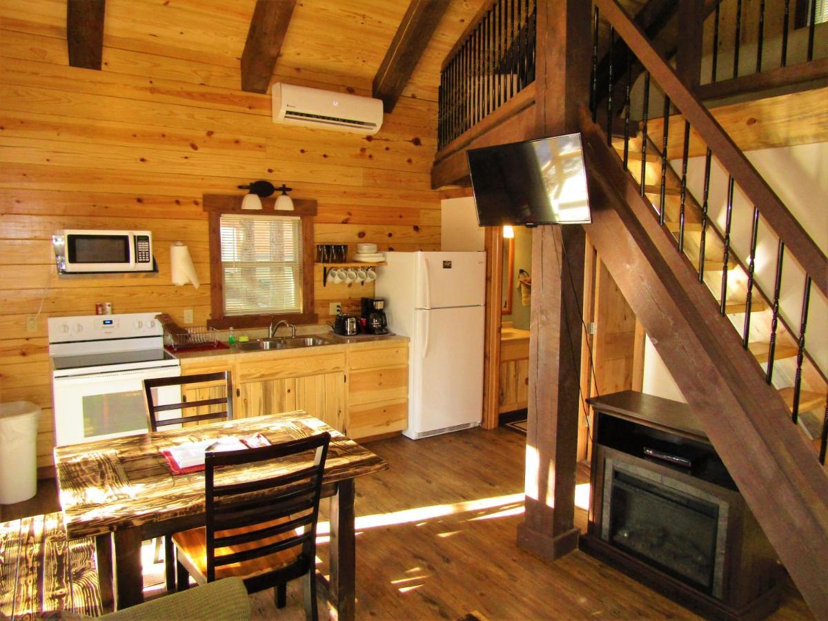 Freedom Ridge Cabins Hill City Εξωτερικό φωτογραφία